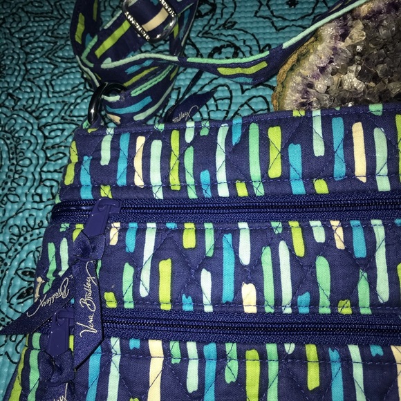 ๐ฆ VERA BRADLEY CROSSBODY BAG - Picture 4 of 6